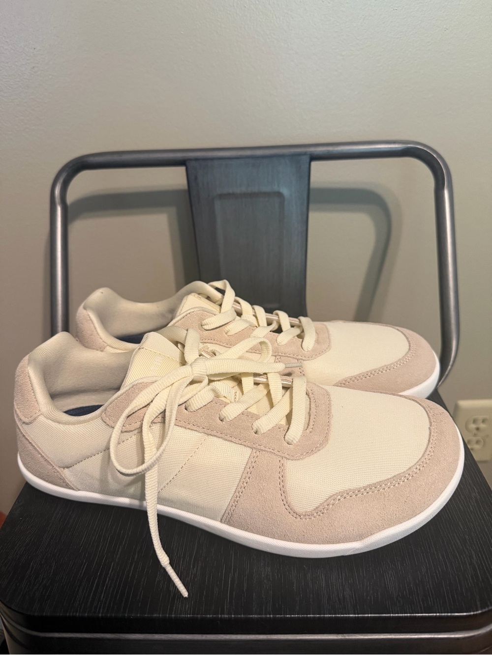 WHITIN Barefoot Minimalist Sneakers Cream Size 42 / US 10.5